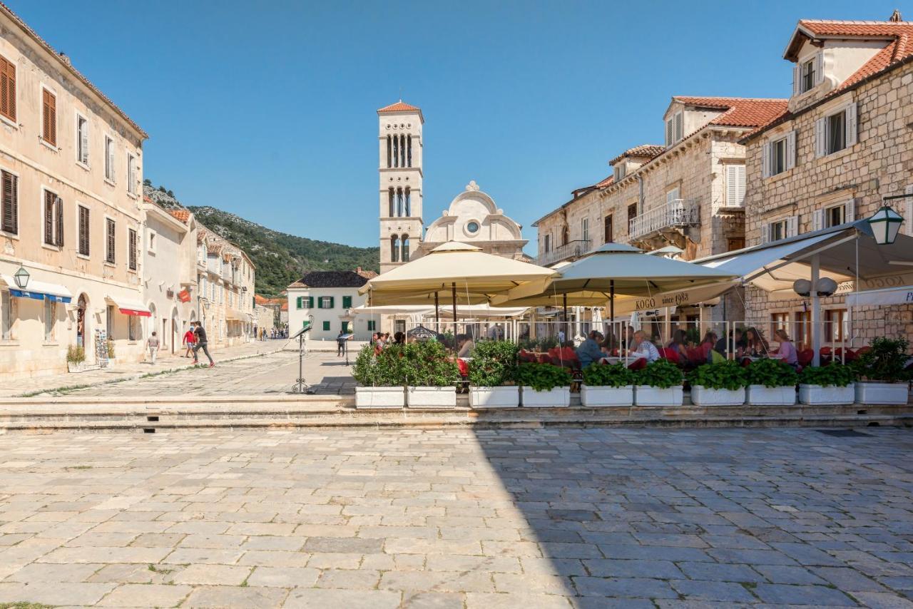 Apartments Villa Tudor 1 Hvar Town Exterior foto